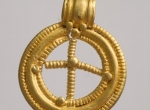 Suchań, openwork ring pendant from the deposit, photo. M. Bogacki (in NMS).