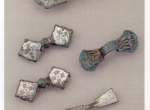 Fig. 1. Equal-armed brooches from France (Corbie and Marchélepot, Dép. Somme; Azy-sur-Marne, Dép. Aisne), 7th century (Merowingerzeit. Die Altertümer im Museum für Vor- und Frühgeschichte, Mainz a.R. 1995, Plate 57).