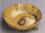 Fig. 1. Gold cup, Hungarian National Museum in Budapest (from W. Seipel 1999).