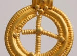 Fig. 2. Suchań, openwork ring pendant from the deposit, photo. M. Bogacki (in NMS).