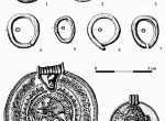 Fig. 1. Selected gold finds from Wapno, Wągrowiec district; 1. gold ring of D-shaped section, 2-7 chain links, 8 – large bracteat, type C of O. Montelius, 9 – small bracteat with a runic inscription SABAR, type C of O. Montelius (J. Żak 1962, with suppleme